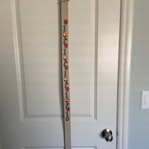 Embroidered Western Style Belt